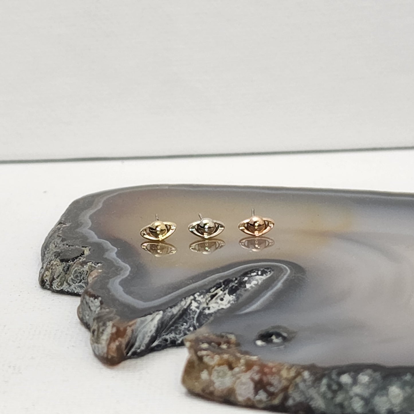 14k Gold Saturn Threadless End