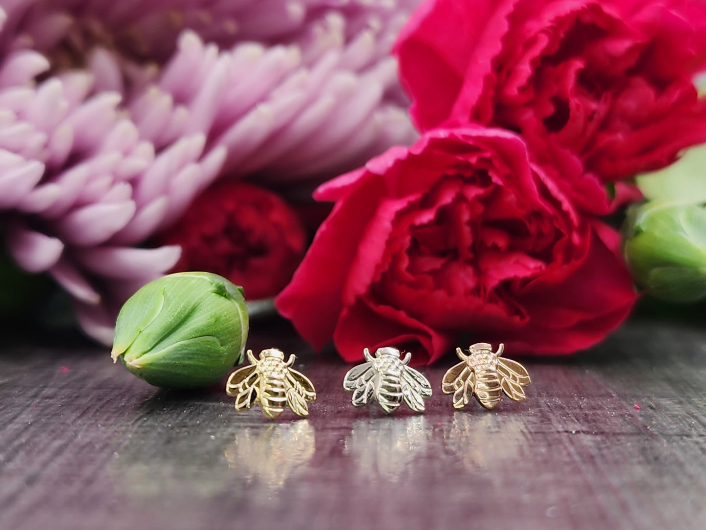 14k Gold Bee Threadless End