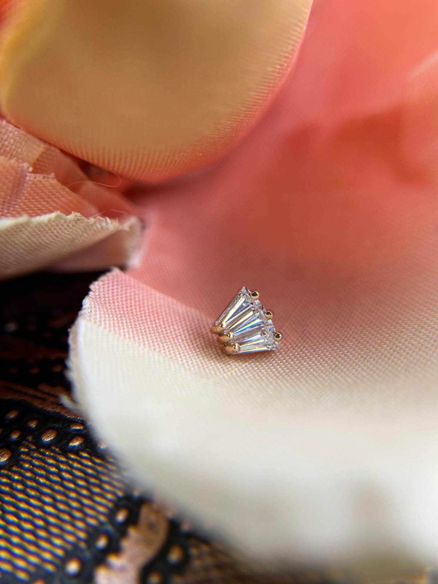 14k Gold Allison Threadless End